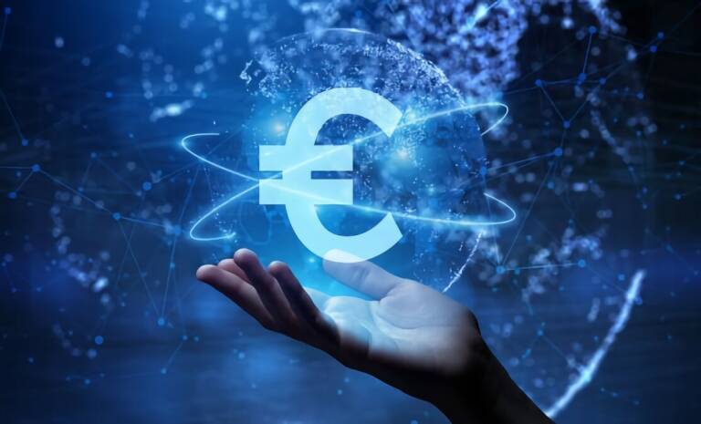 Euros y dinero en efectivo